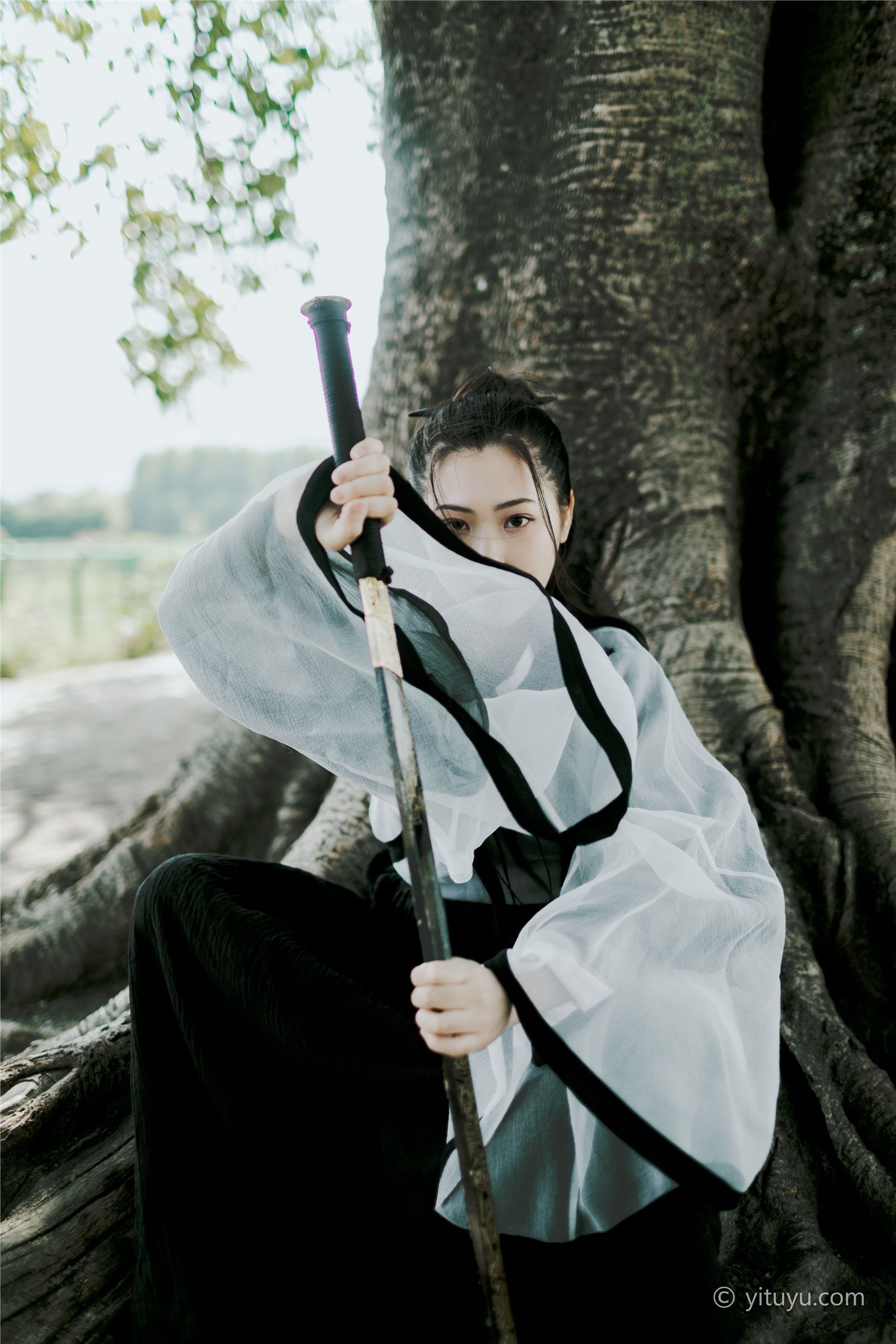 YITUYU艺图语  2021.06.09 风之子 静静